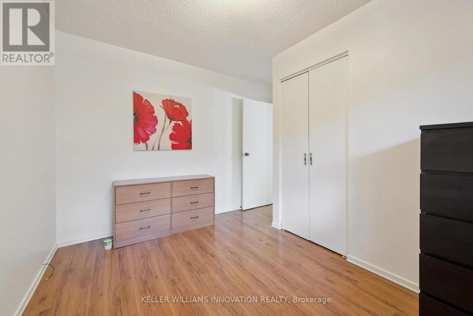 128 BRIAR KNOLL DRIVE