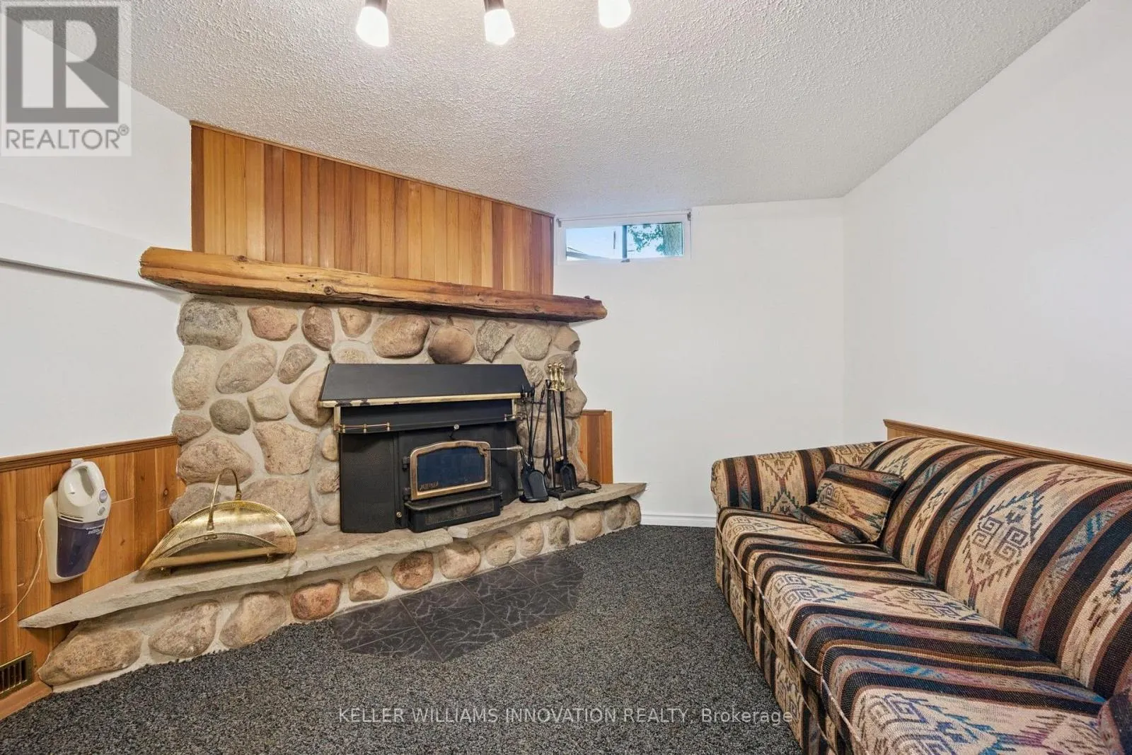 128 BRIAR KNOLL DRIVE