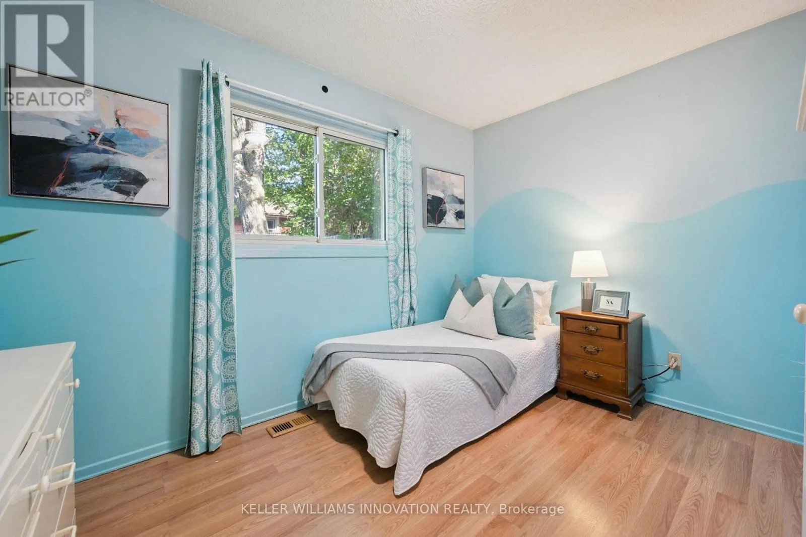 128 BRIAR KNOLL DRIVE