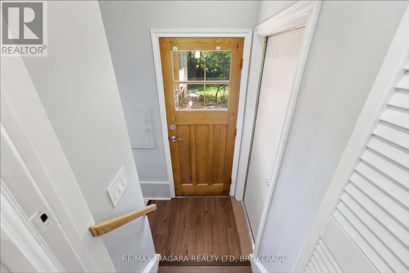 11 RICHELIEU DRIVE