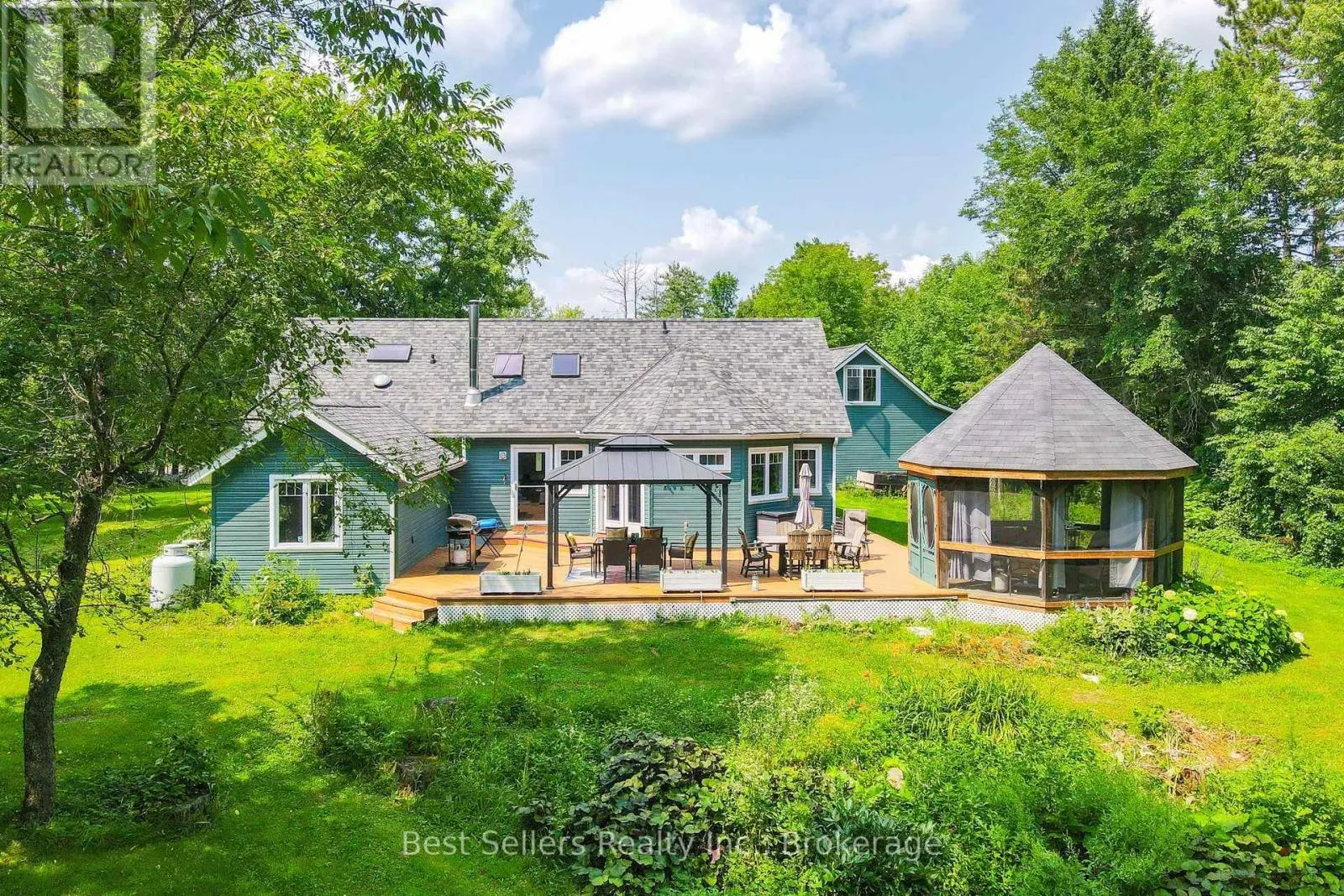1622 HOUSEYS RAPIDS ROAD
