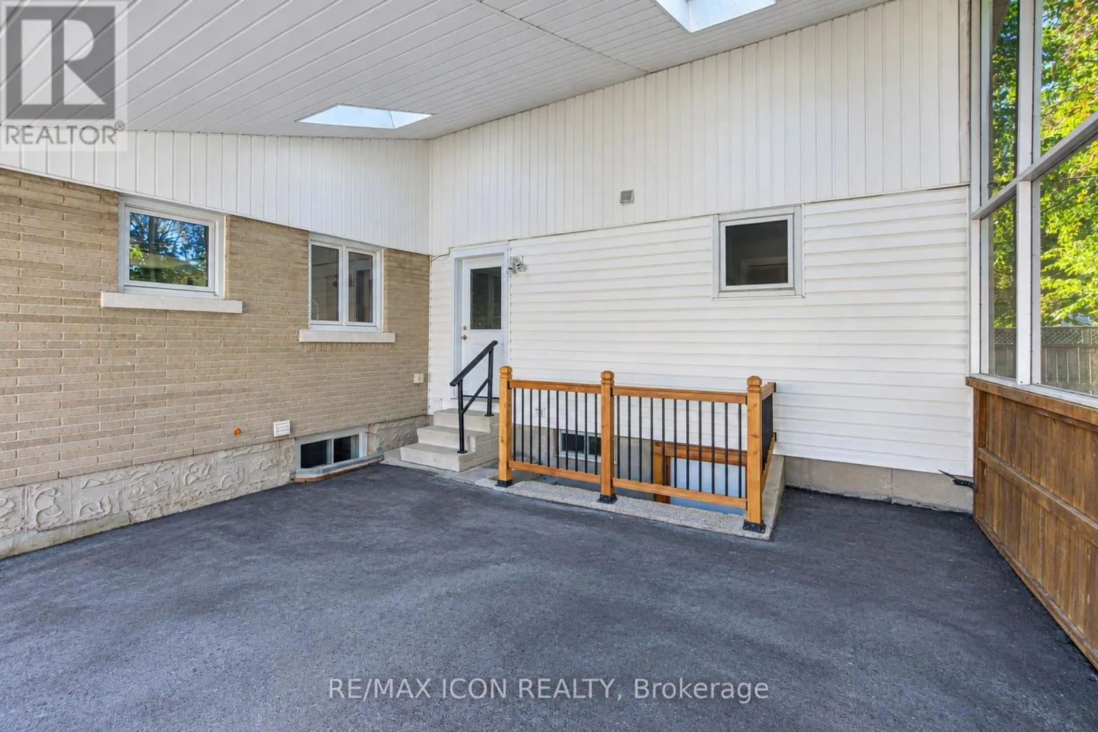 64 LOWREY AVENUE S