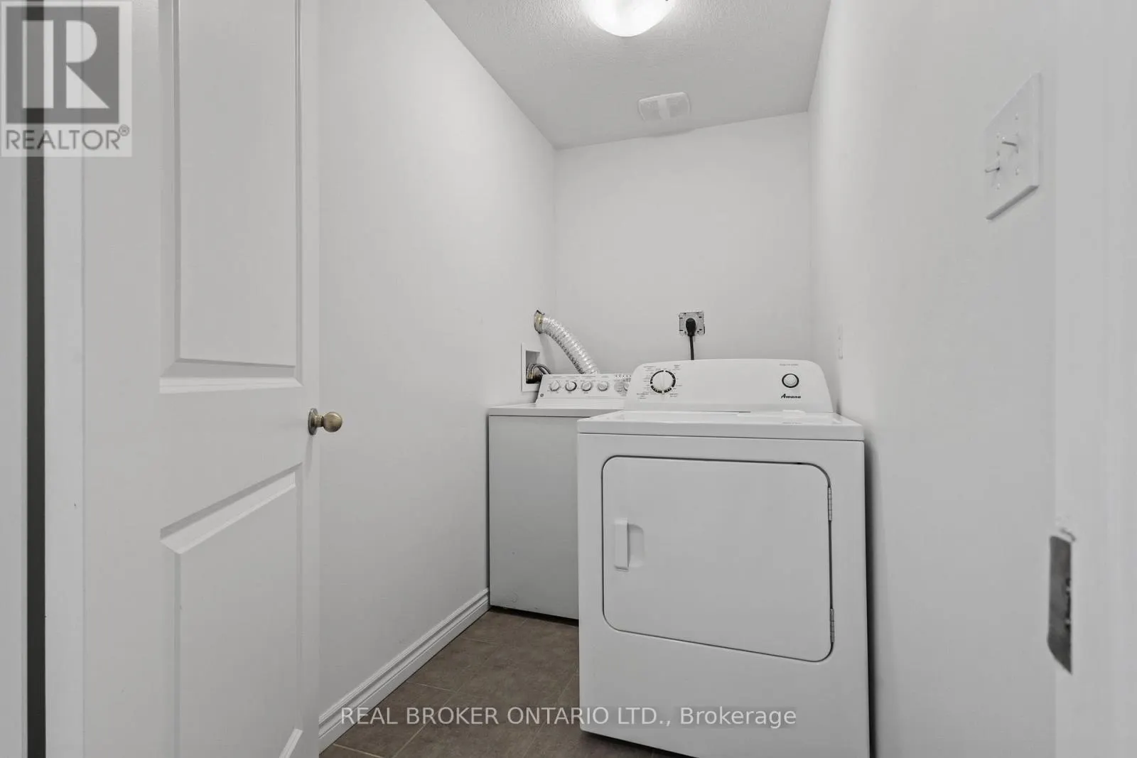 91 WOODEDGE CIRCLE