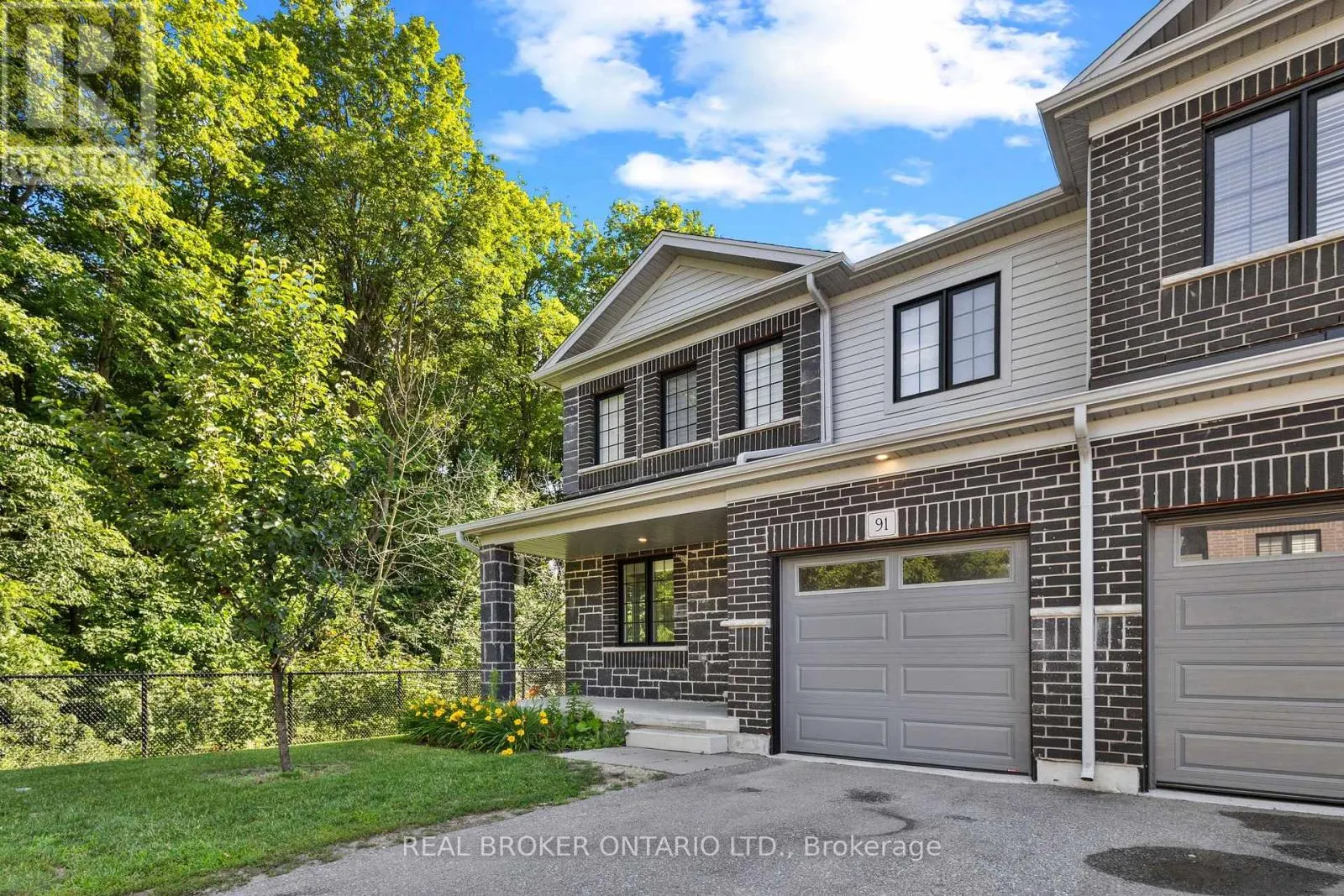 91 WOODEDGE CIRCLE