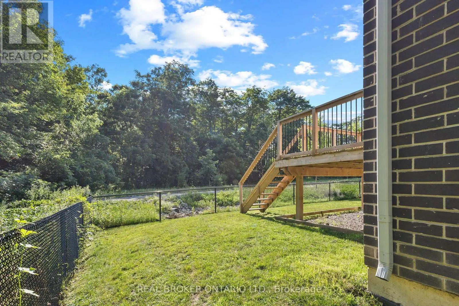 91 WOODEDGE CIRCLE