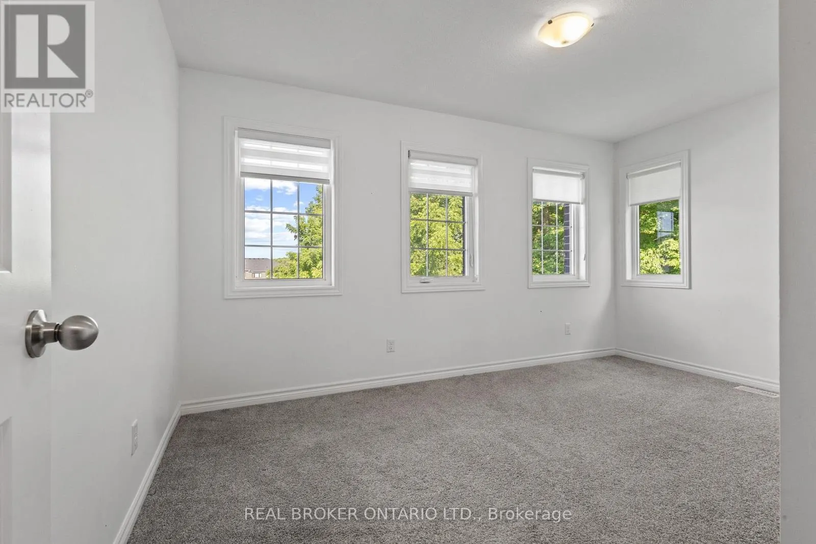 91 WOODEDGE CIRCLE