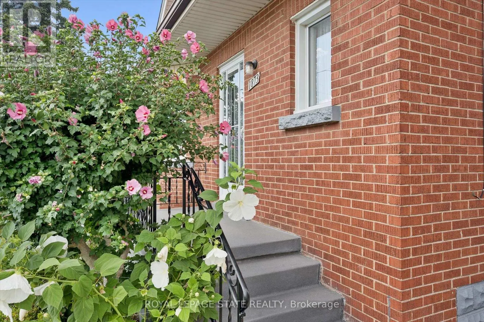 1873 MAIN STREET E