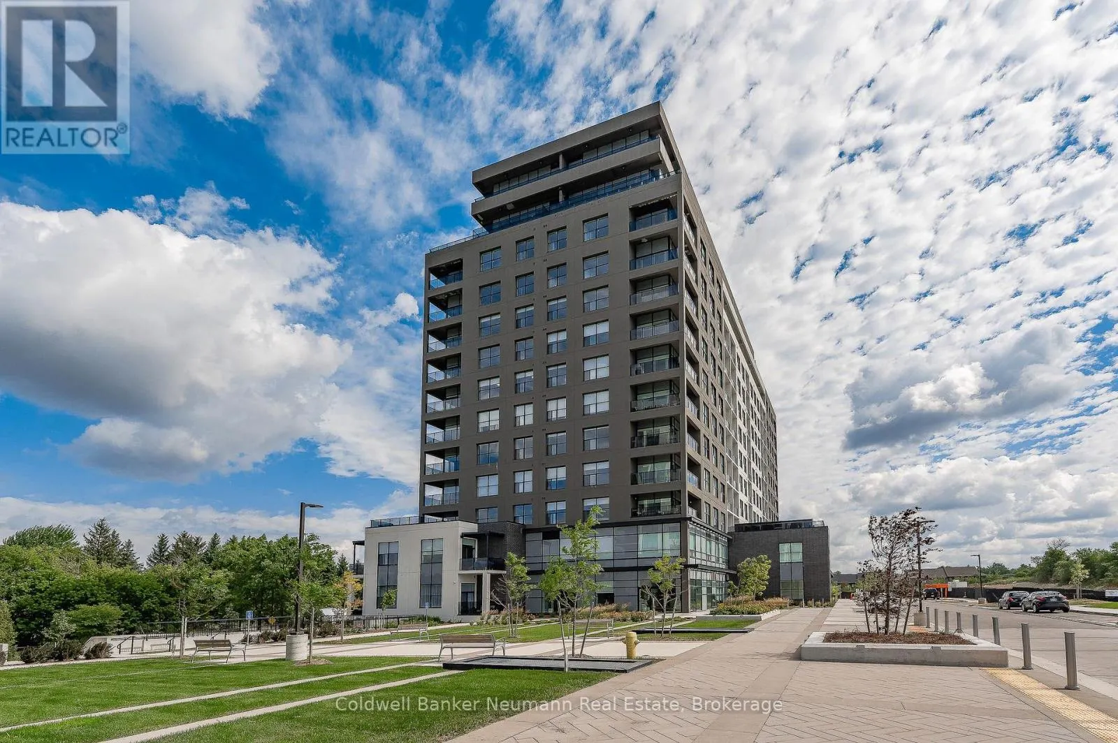 908 - 1880 GORDON STREET #908