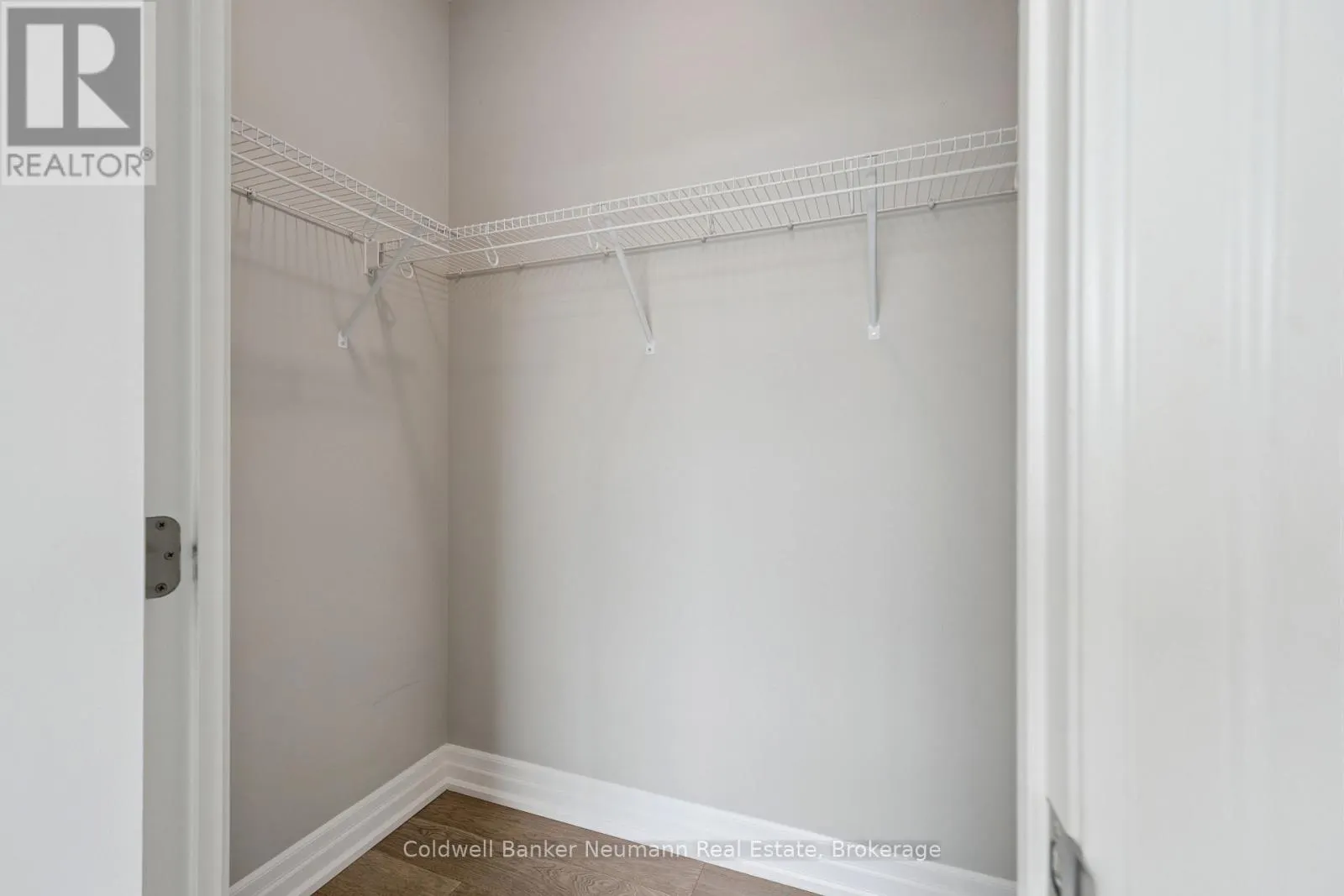 908 - 1880 GORDON STREET #908