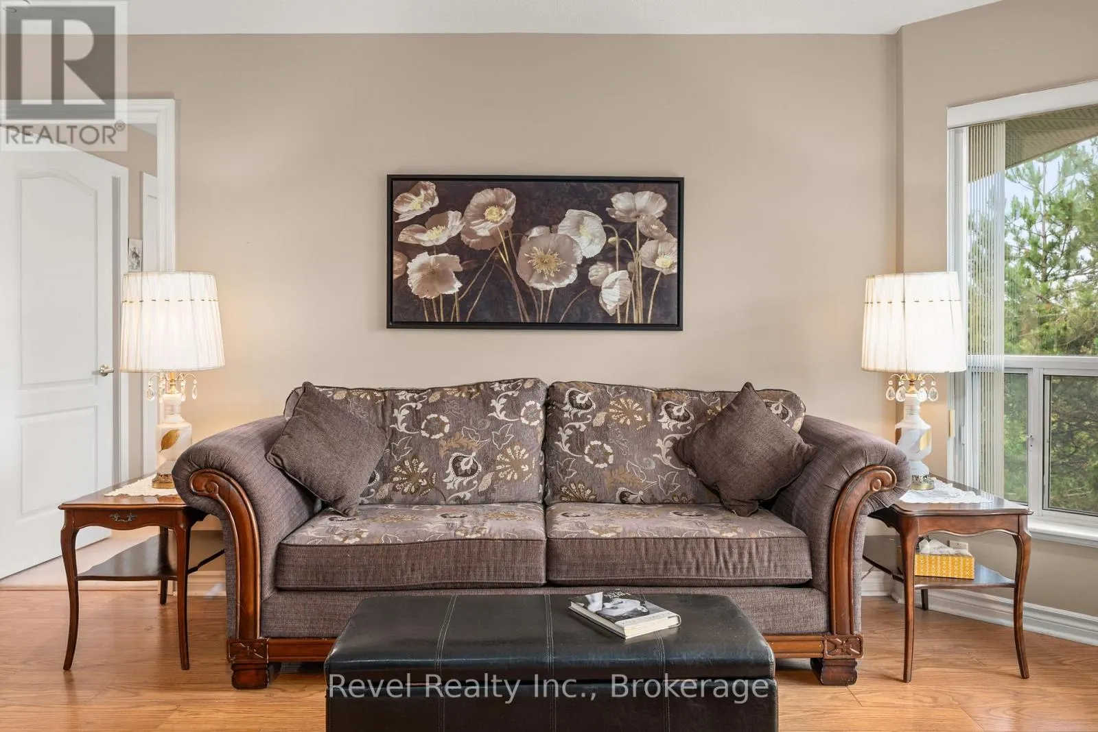 302 - 3 HERITAGE WAY #302