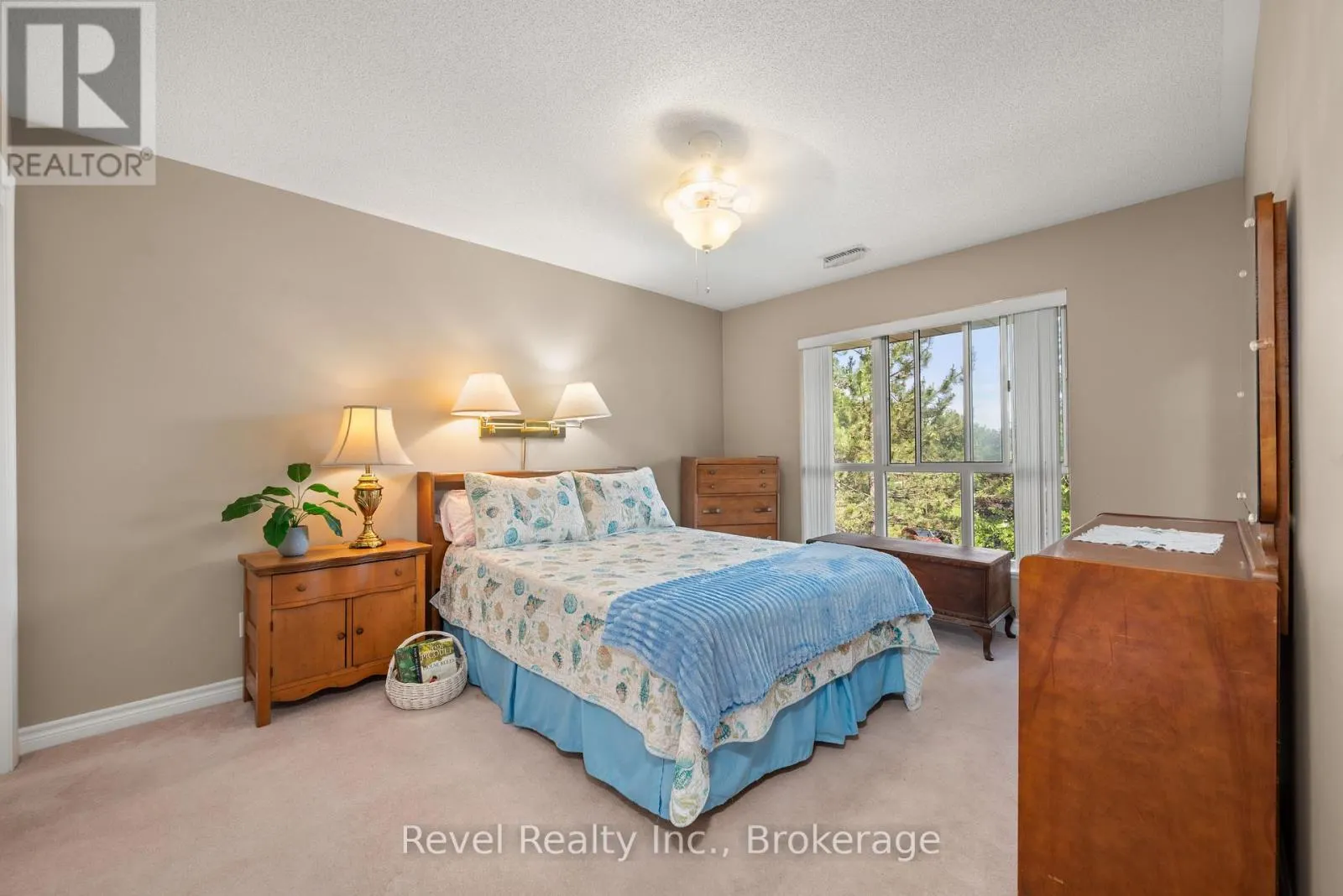 302 - 3 HERITAGE WAY #302