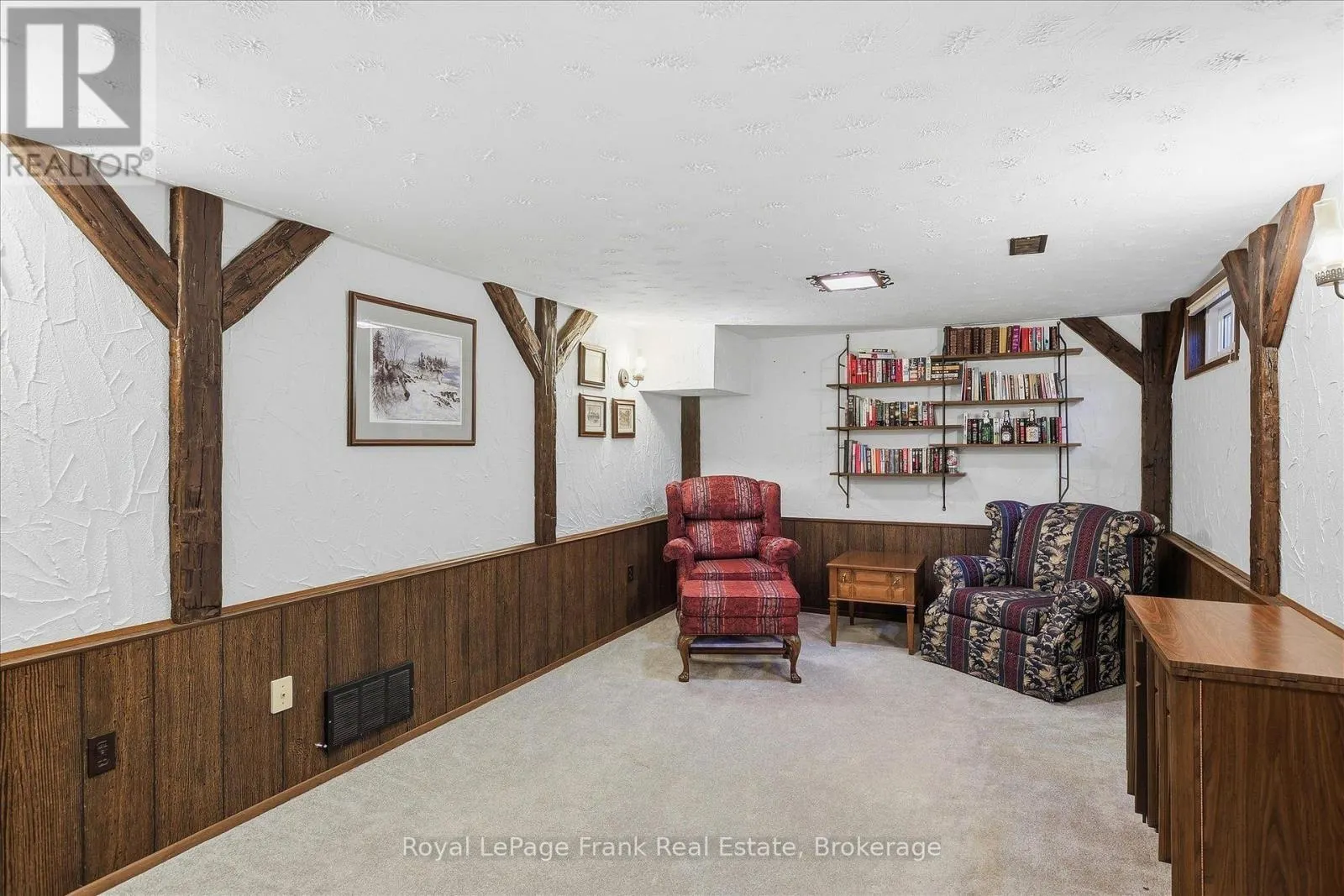 362 SIMONS AVENUE