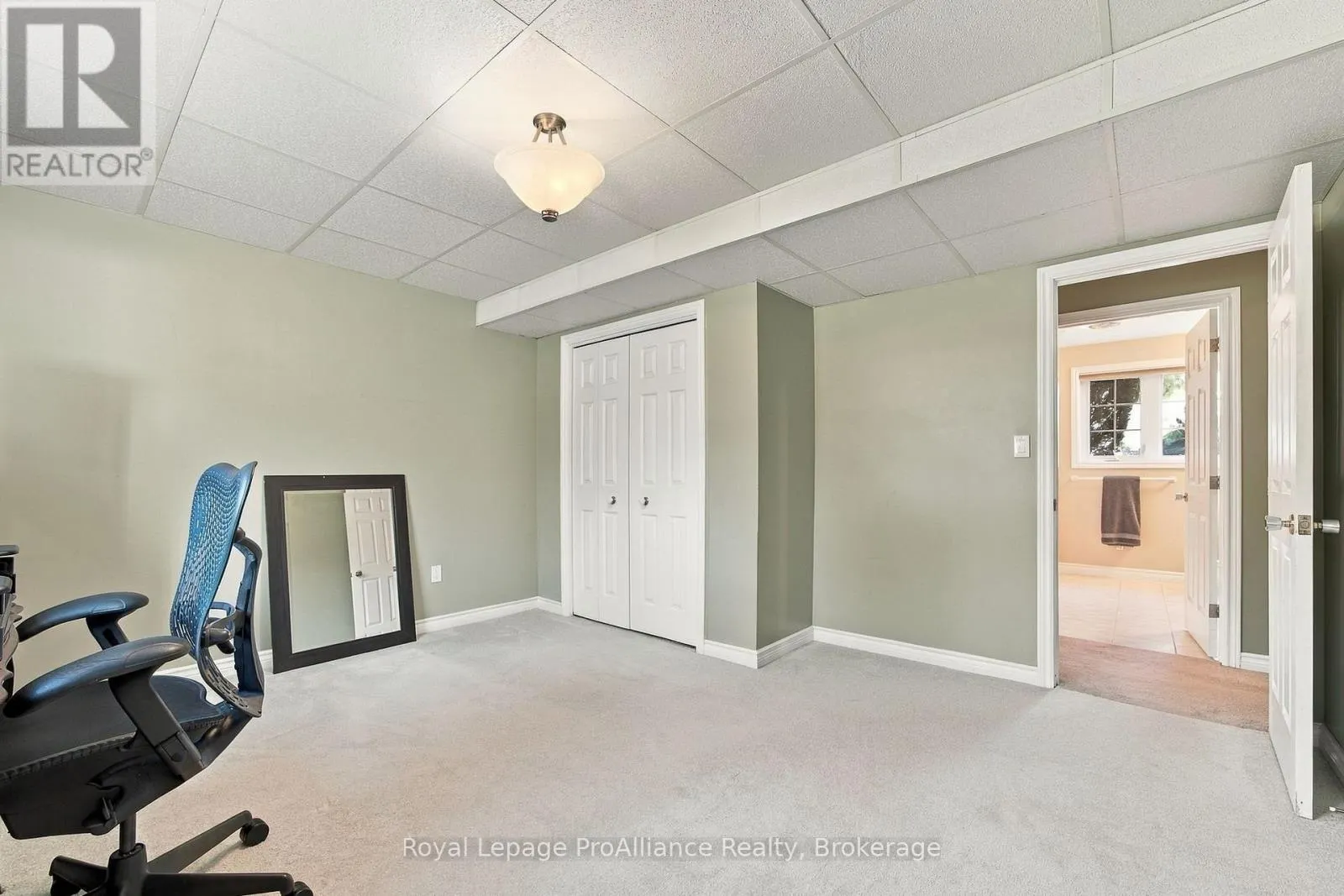 176 ASHLEY STREET