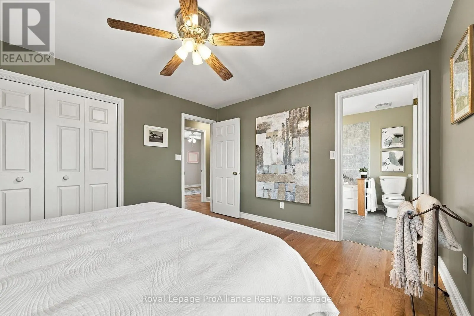 176 ASHLEY STREET