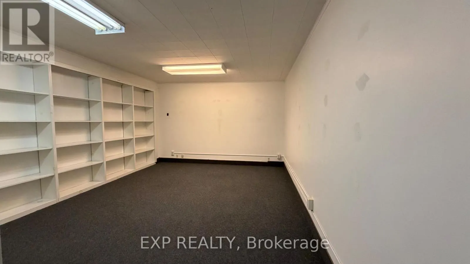 UNIT 2 - 74 DUNDAS STREET W #Unit 2