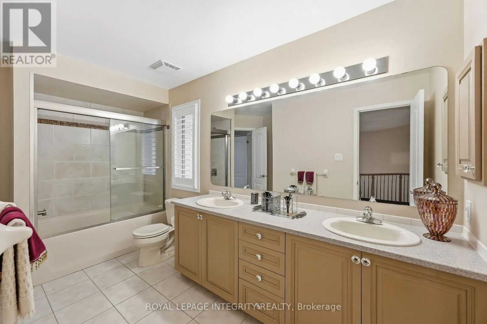 2169 VALENCEVILLE CRESCENT