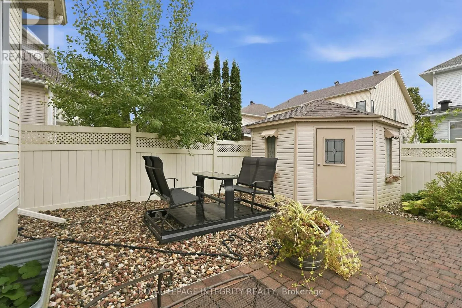 2169 VALENCEVILLE CRESCENT