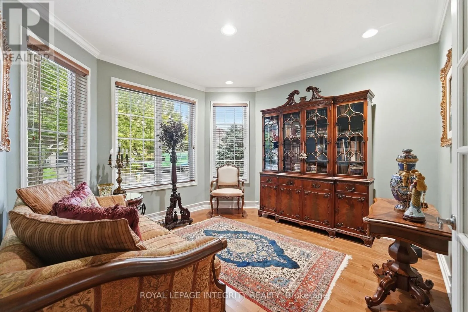 2169 VALENCEVILLE CRESCENT