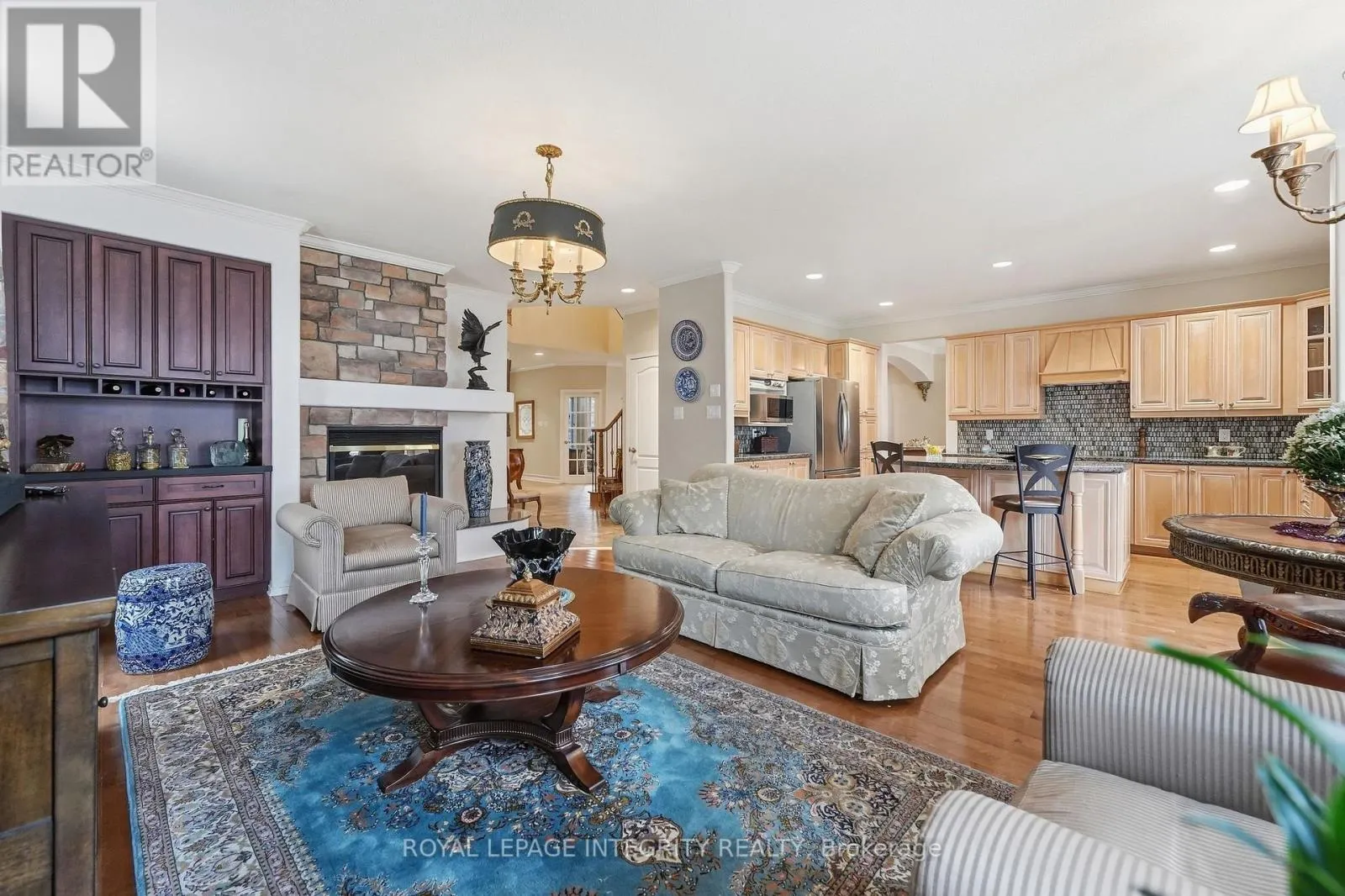 2169 VALENCEVILLE CRESCENT