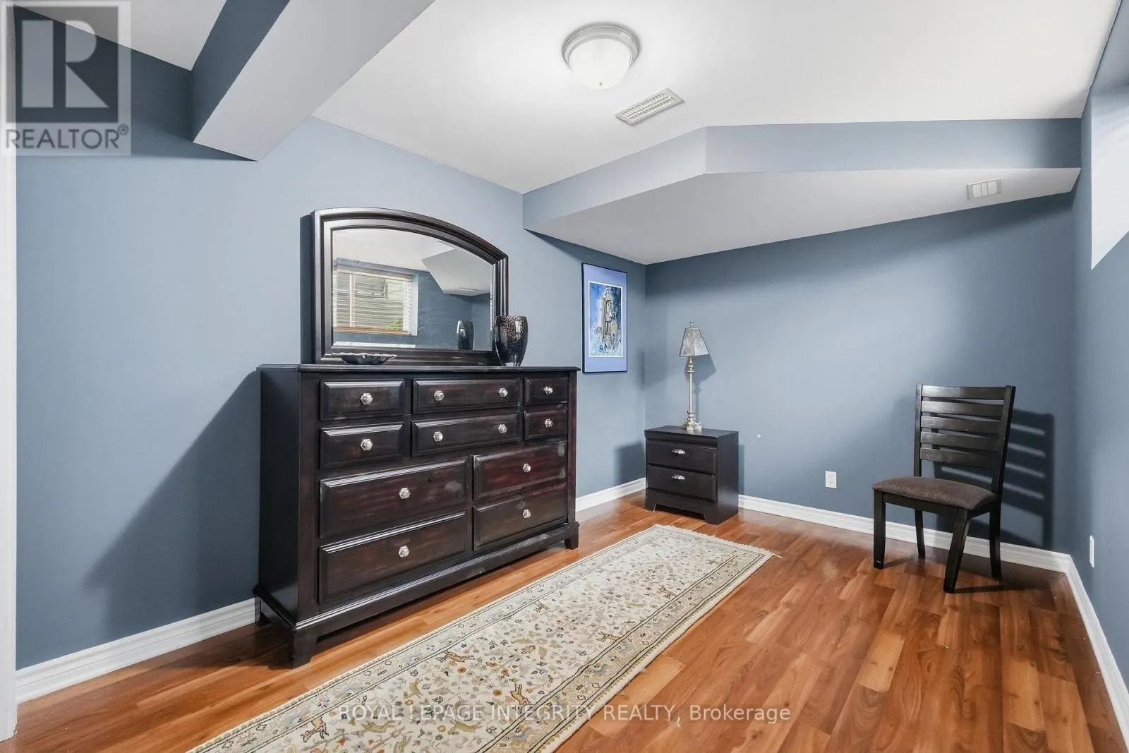2169 VALENCEVILLE CRESCENT