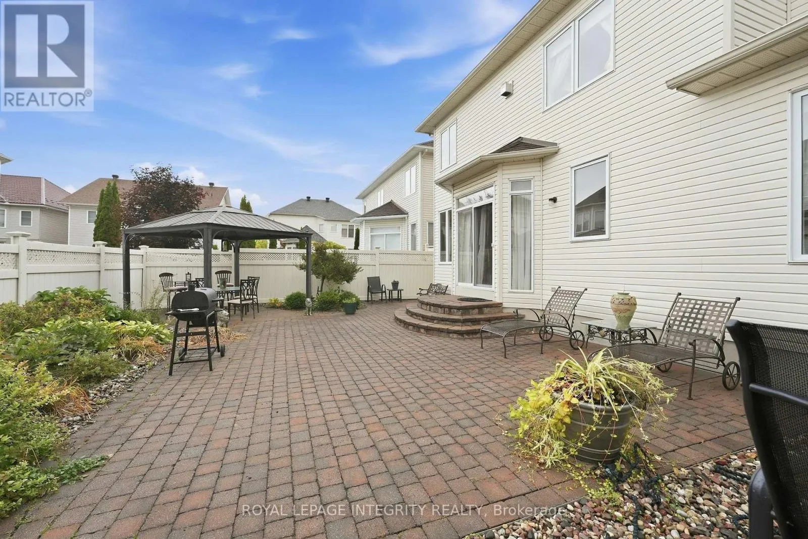 2169 VALENCEVILLE CRESCENT