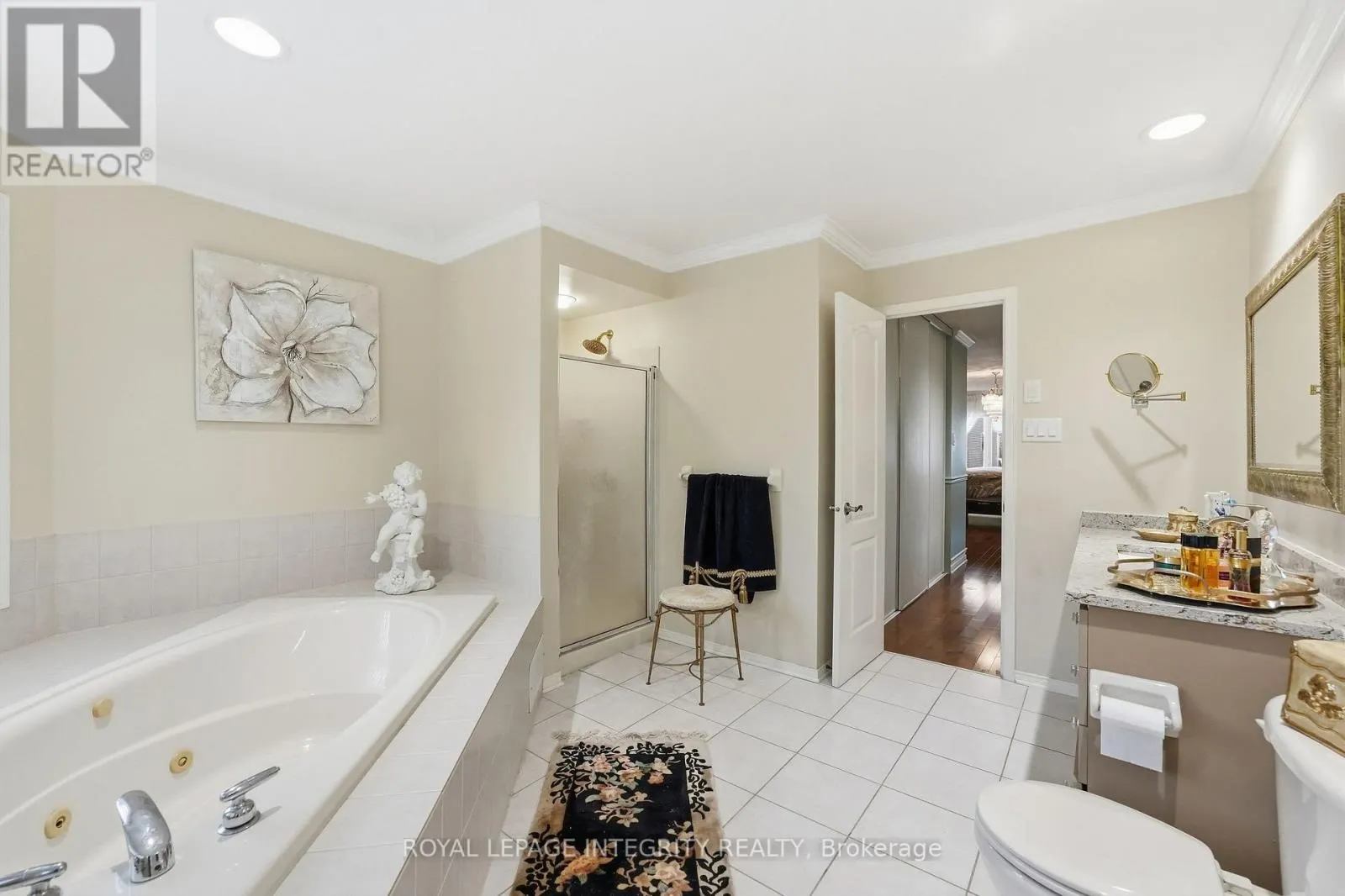 2169 VALENCEVILLE CRESCENT