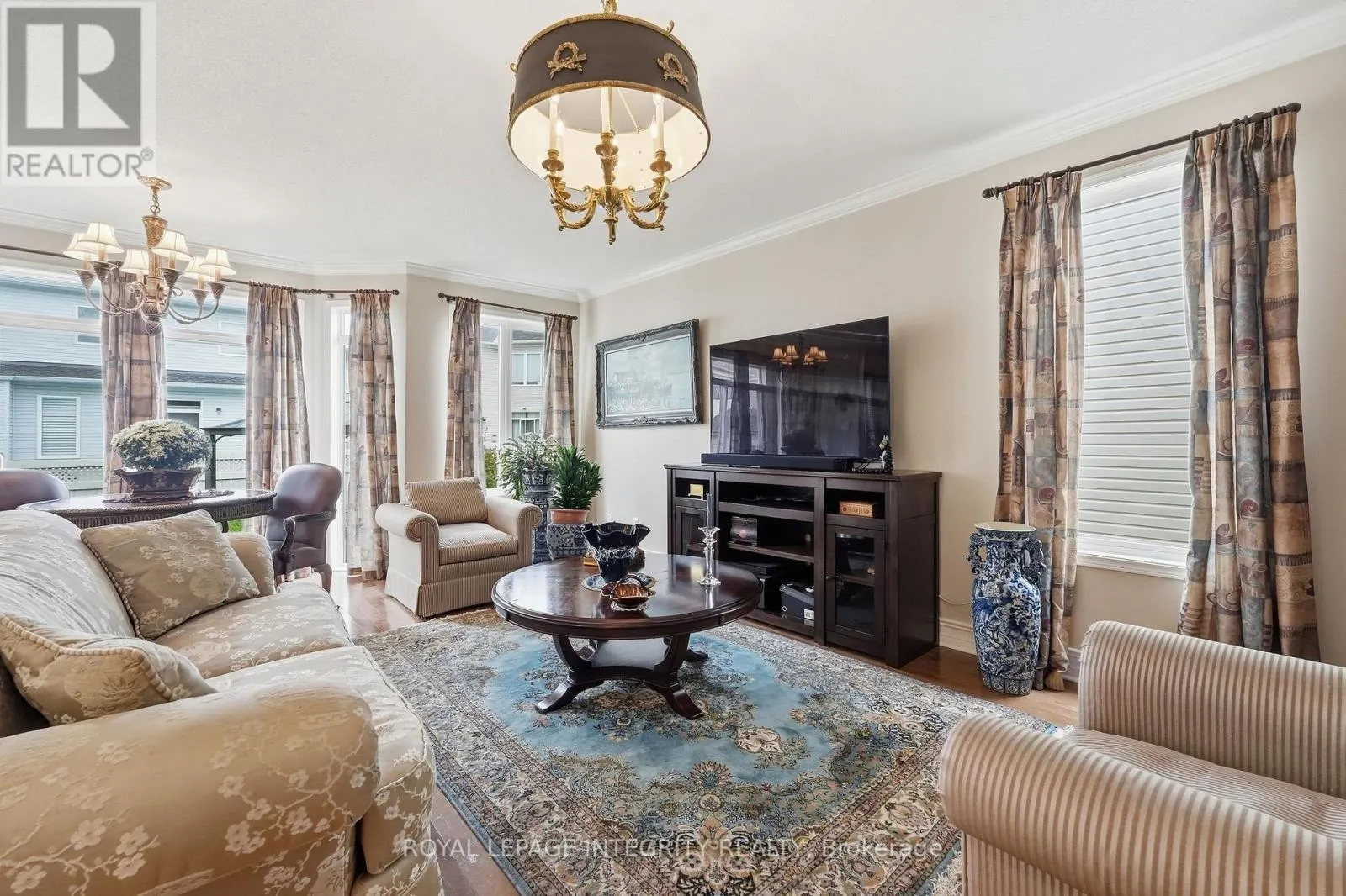 2169 VALENCEVILLE CRESCENT