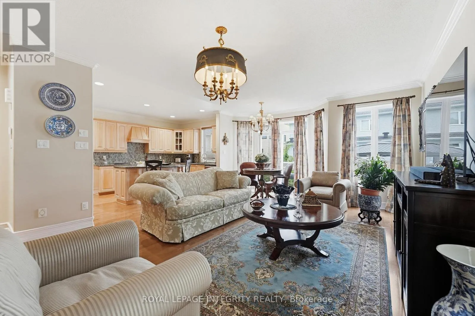 2169 VALENCEVILLE CRESCENT