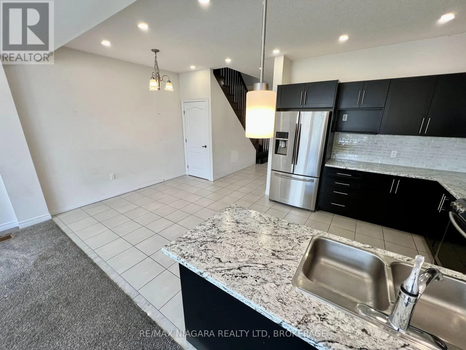 23 FAIRGROUNDS DRIVE