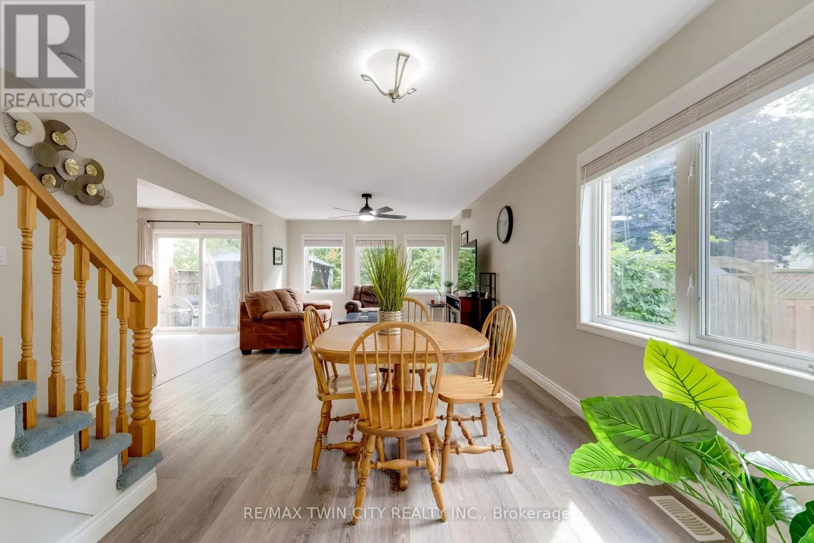 28 NANCROFT CRESCENT