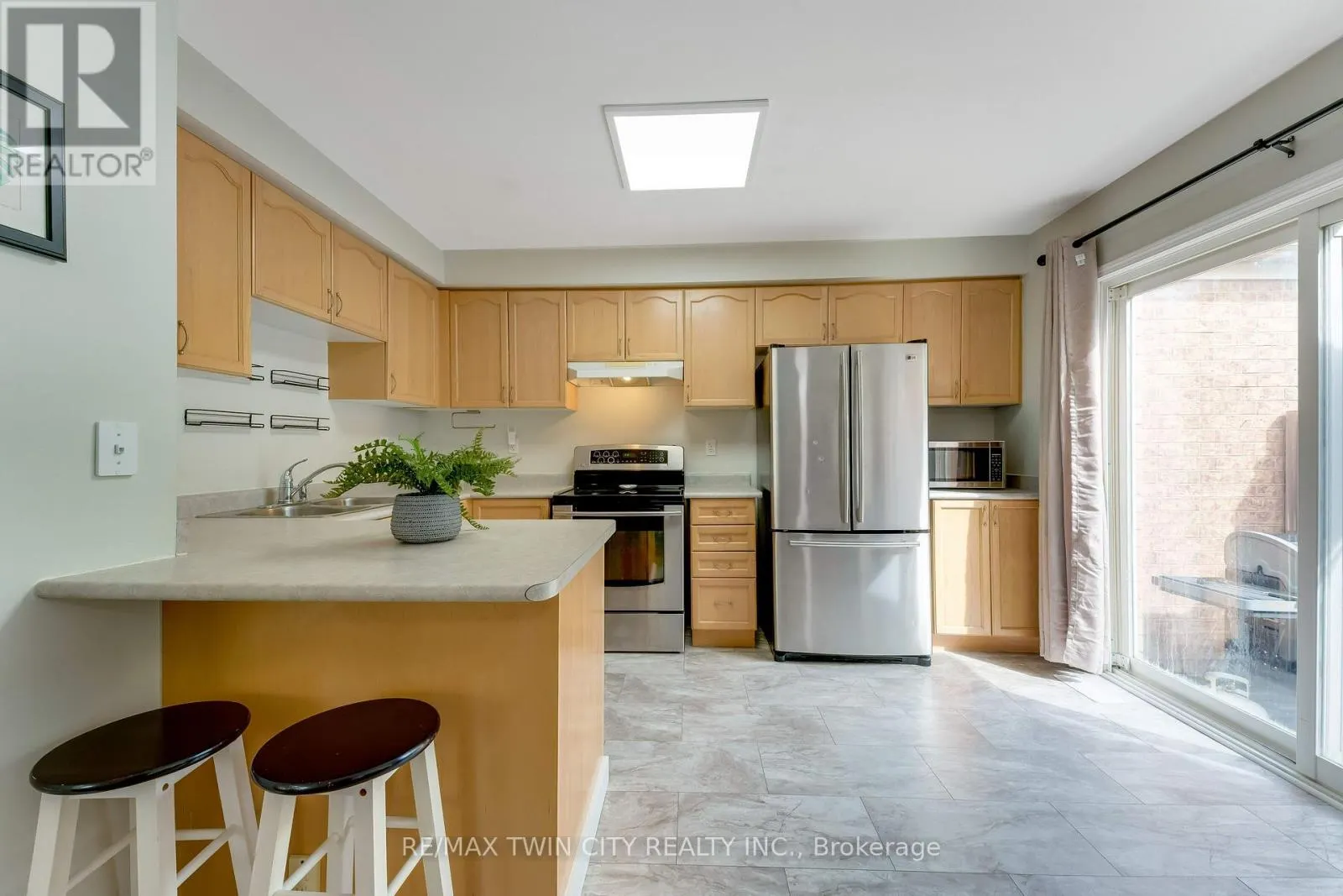 28 NANCROFT CRESCENT