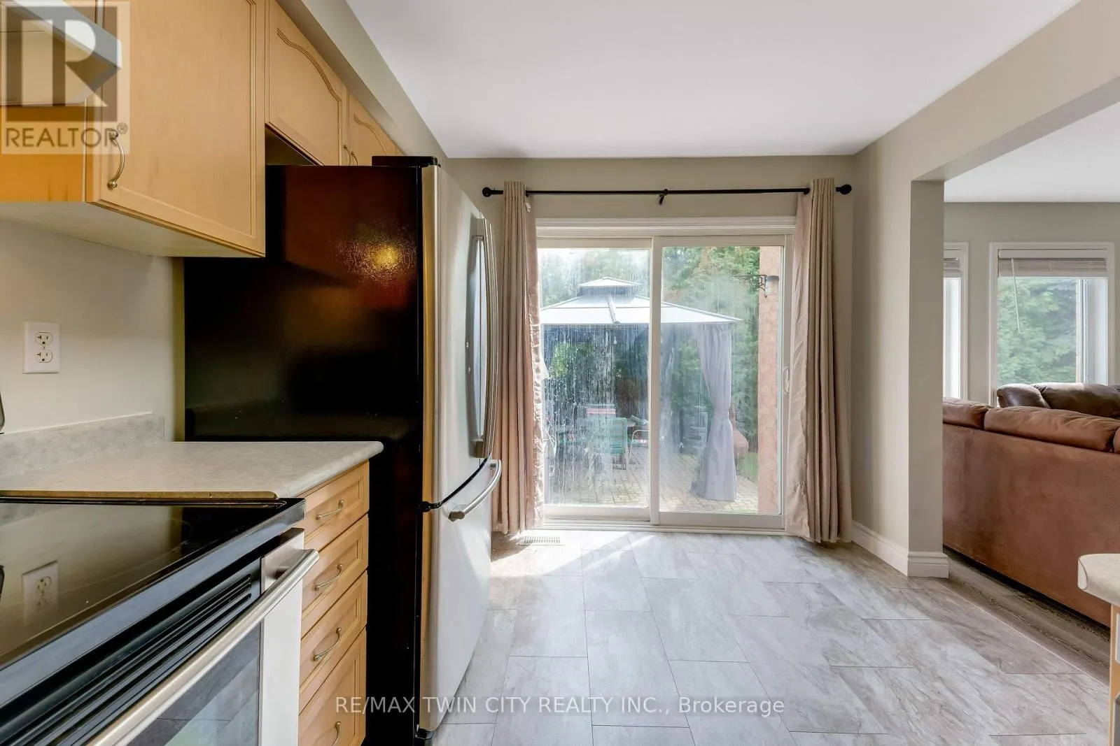 28 NANCROFT CRESCENT