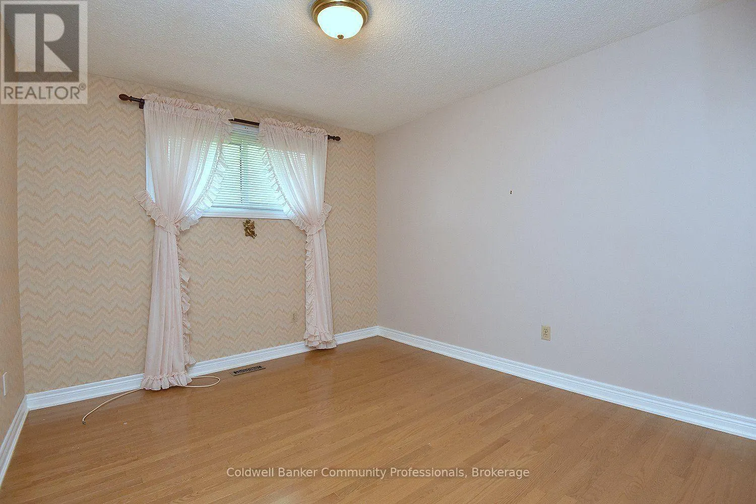 81 AYLMER CRESCENT