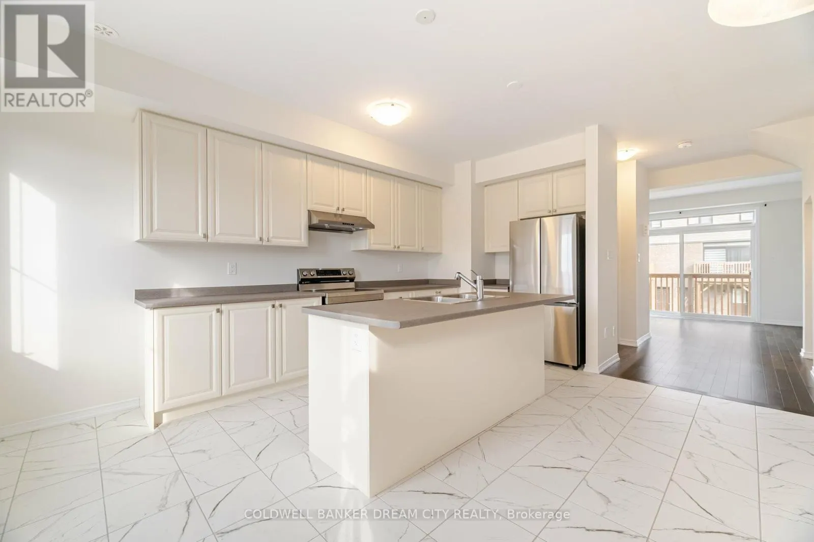 227 GILLESPIE DRIVE