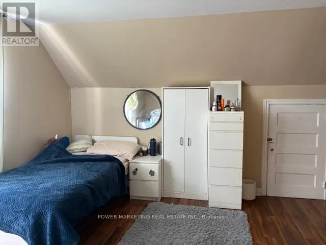 803 MERIVALE ROAD