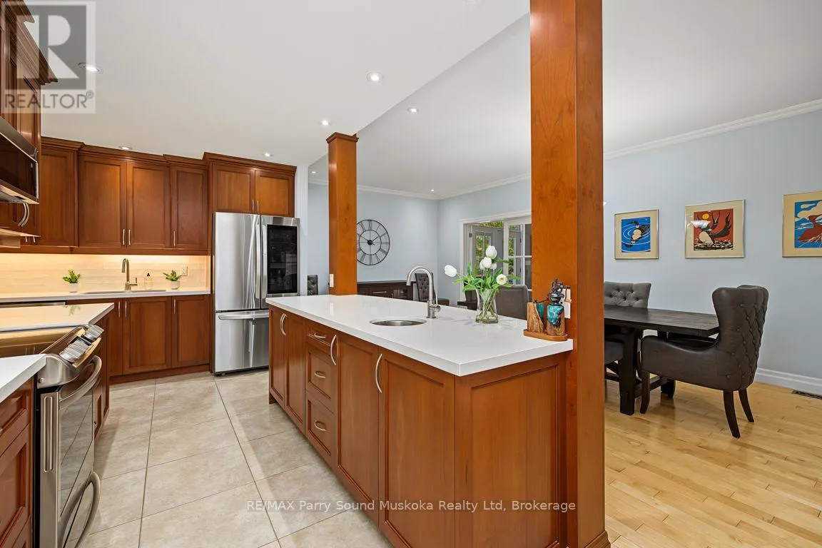 8 ANSLEY STREET