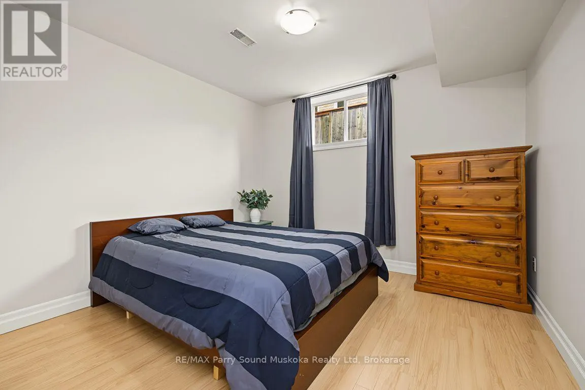 8 ANSLEY STREET