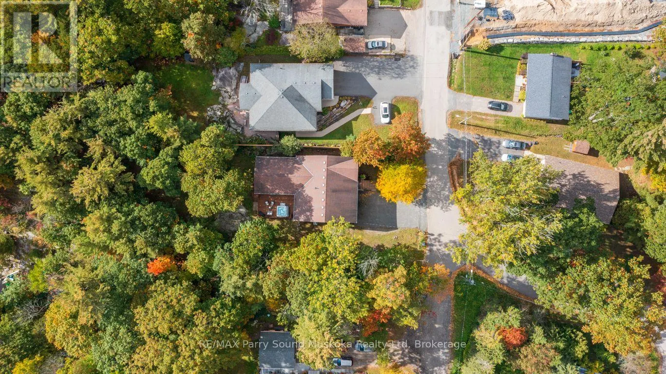 8 ANSLEY STREET