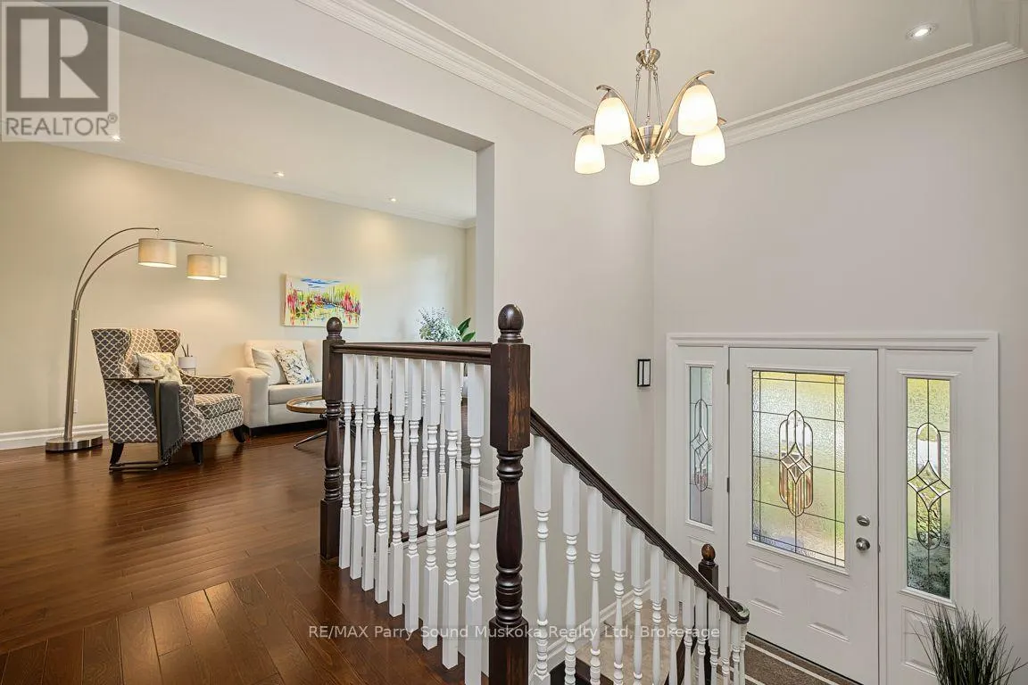8 ANSLEY STREET