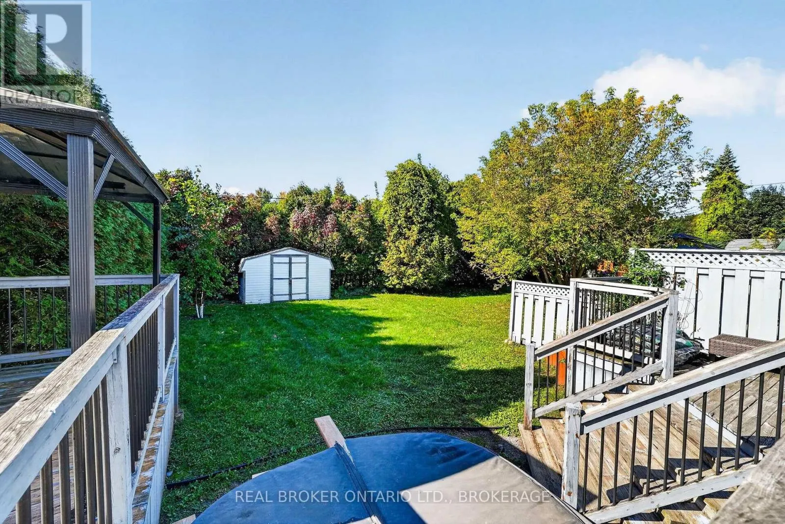 25 DUNBAR AVENUE