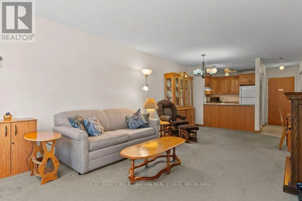 106 - 7 CENTRE STREET S #106