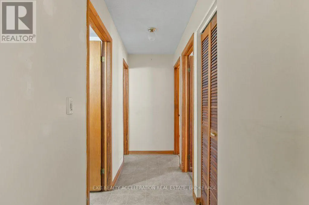 106 - 7 CENTRE STREET S #106