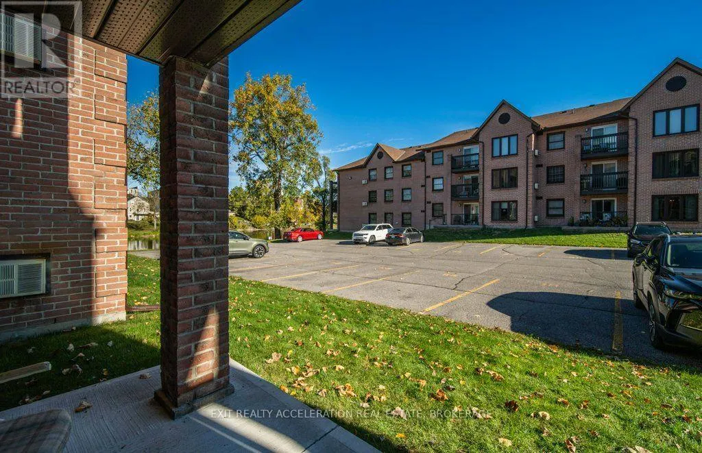 106 - 7 CENTRE STREET S #106