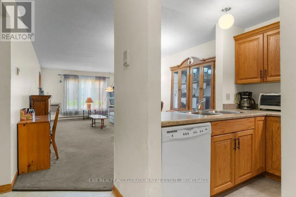 106 - 7 CENTRE STREET S #106