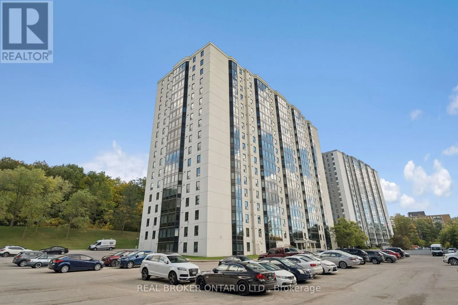508 - 35 GREEN VALLEY DRIVE