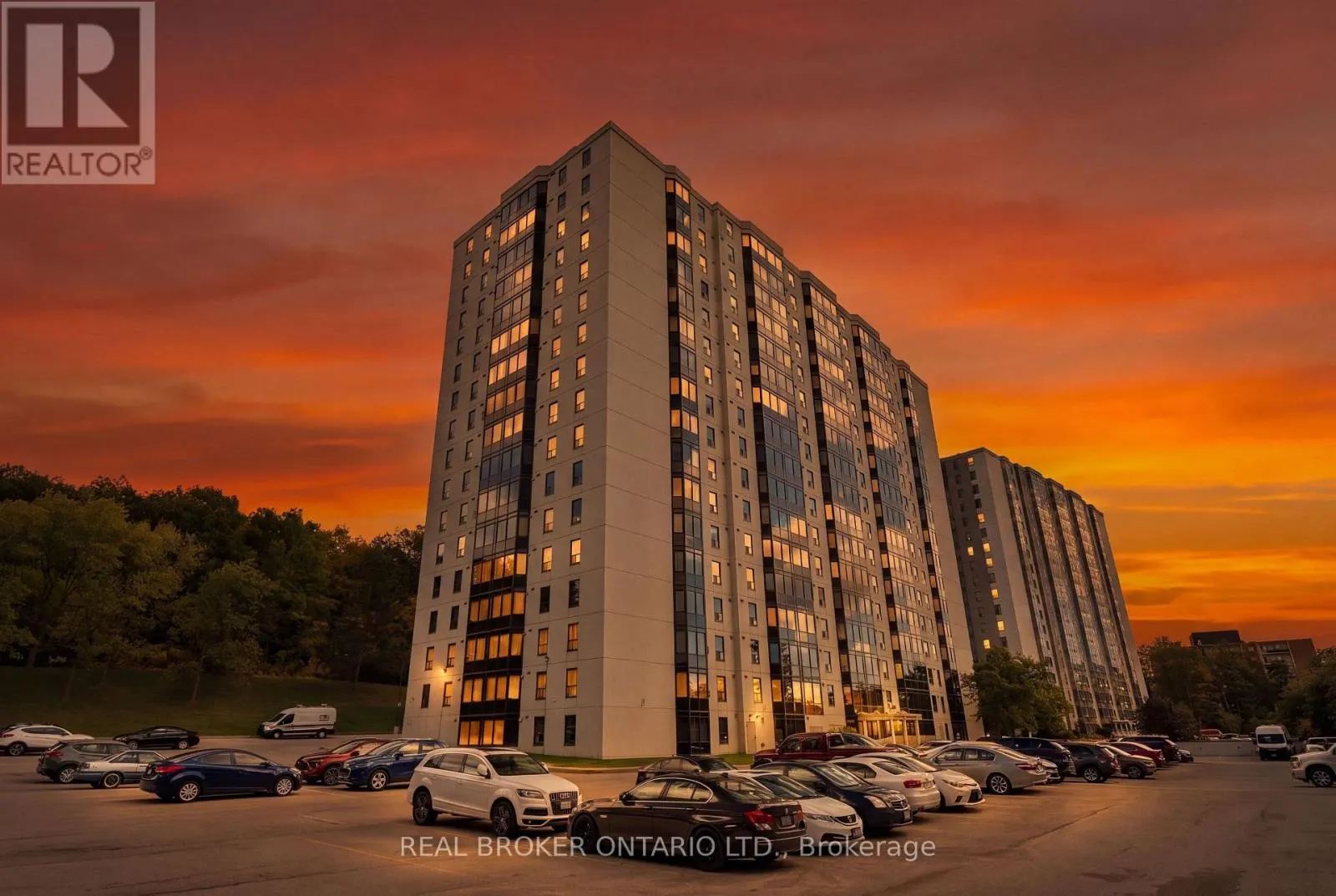 508 - 35 GREEN VALLEY DRIVE