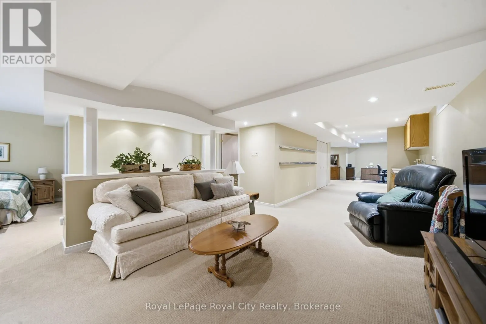 37 - 60 PTARMIGAN DRIVE #37