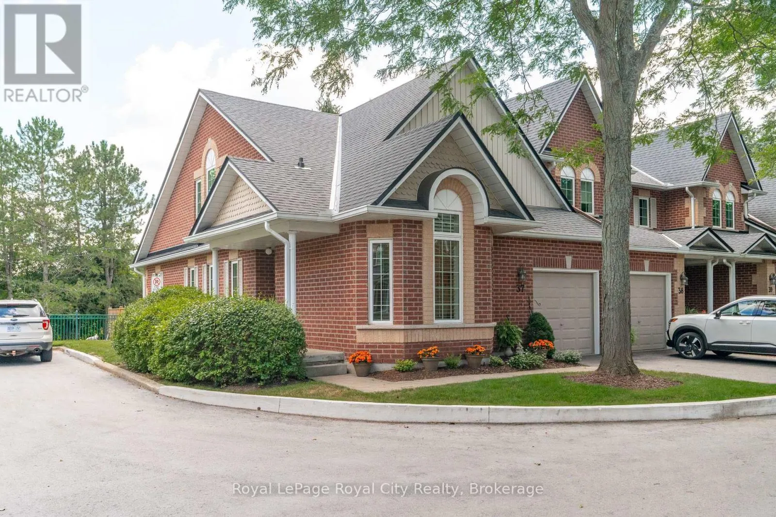 37 - 60 PTARMIGAN DRIVE #37