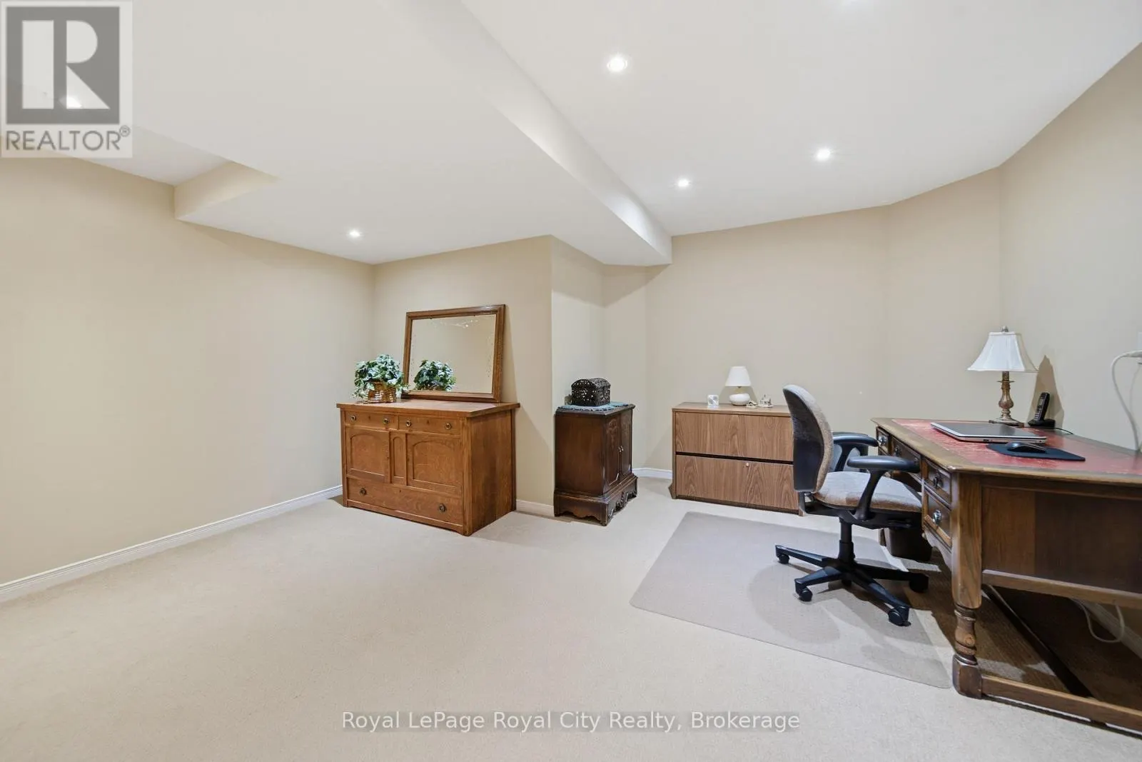 37 - 60 PTARMIGAN DRIVE #37
