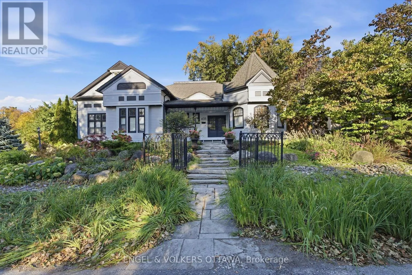 435 WESTMINSTER AVENUE